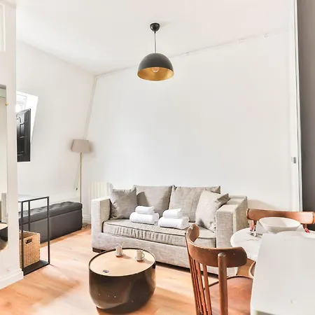 2p View Of The Tour Eiffel Trocadero شقة *